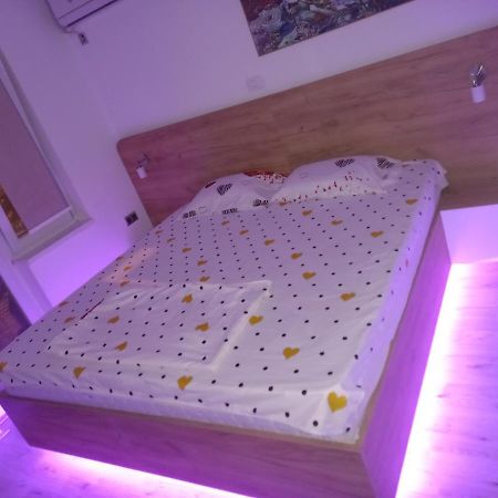 Apartment Nenov スコピエ エクステリア 写真